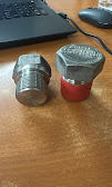 Choose header plugs for heat exchangers with correct size and material